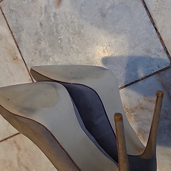 Suede Mauve Stilletos - Picture 6 of 6